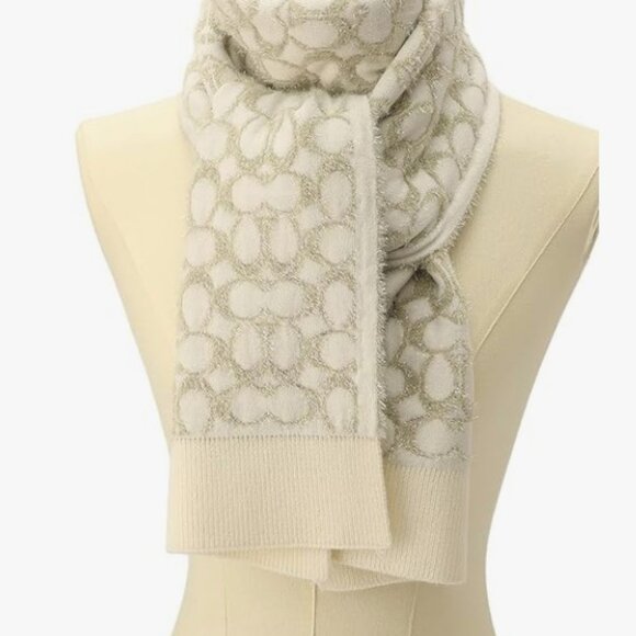 COACH Signature logo oblong rectangular women's scarf - Soft Purple - Picture 1 of 9